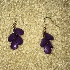 super cute purple earrings